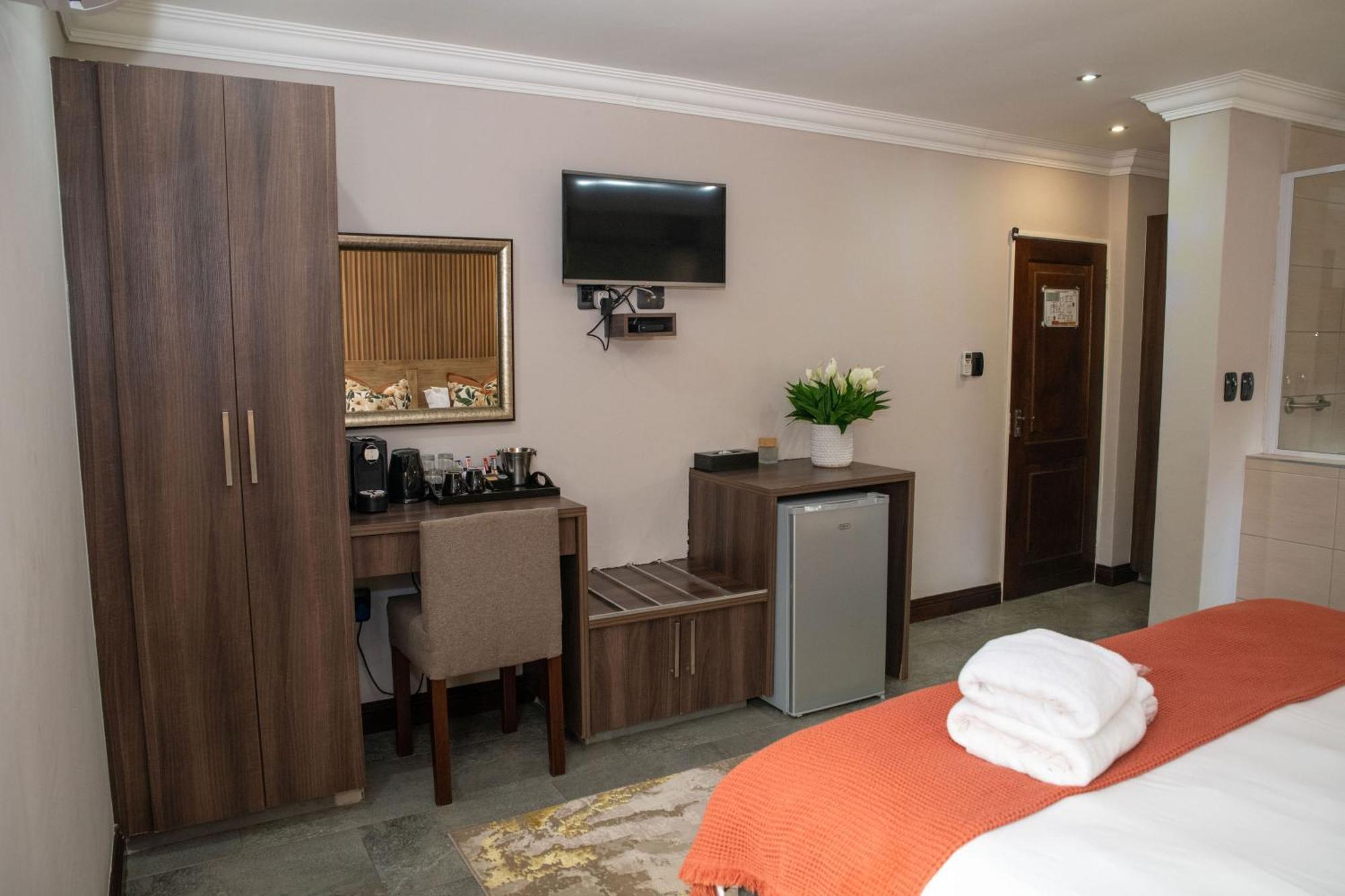 Iso'Bella Vita Guesthouse Phalaborwa Bilik gambar